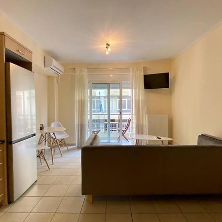 أثينا Nikitas' Apartment By The Tube المظهر الخارجي الصورة