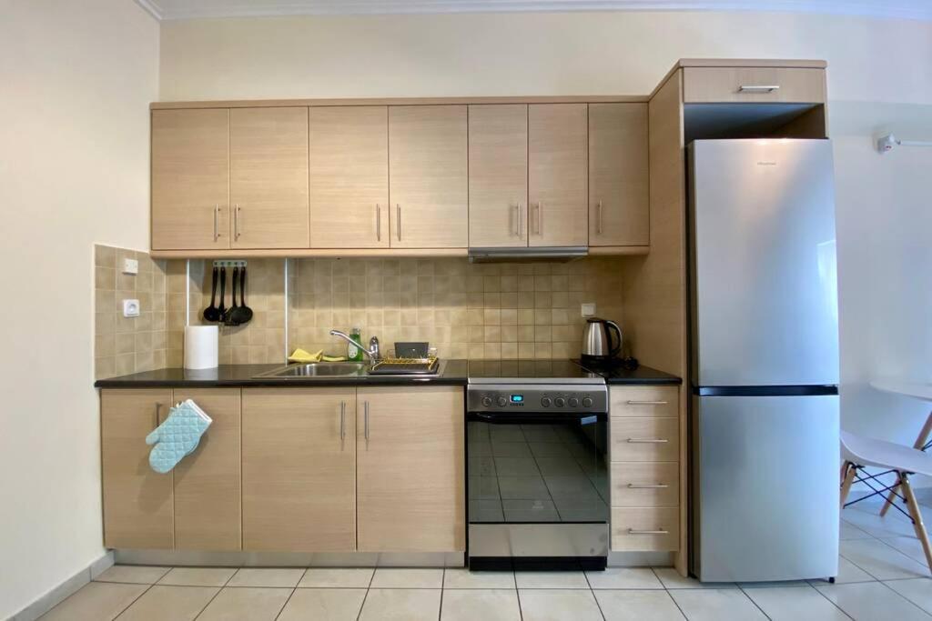 أثينا Nikitas' Apartment By The Tube المظهر الخارجي الصورة